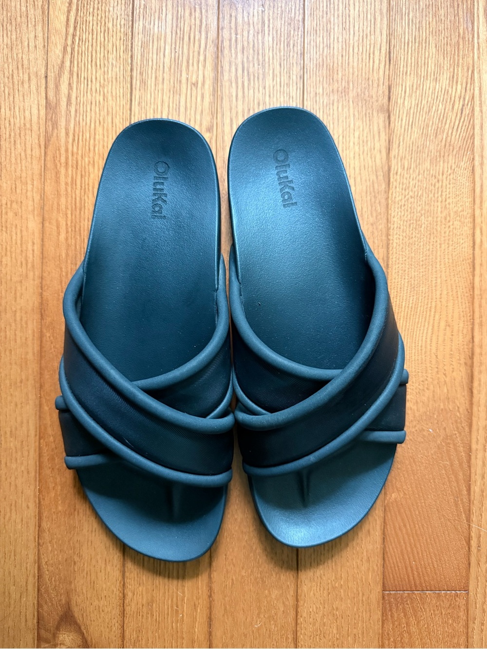 Olukai Hila Puffy Slide Sandals in black